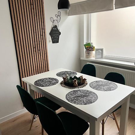 Apartamenty Cieplicka 20 Jelenia Gora Bagian luar foto